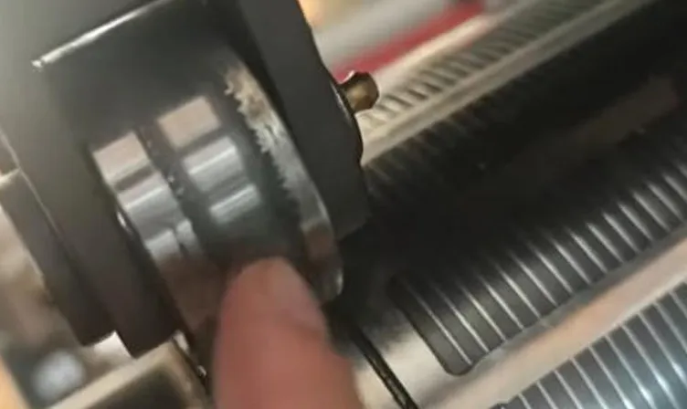 Смазване на ротационна машина за рязане на матрици